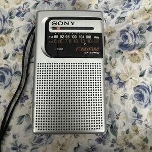 Sony ICF-S10MK2 Pocket AM/FM Radio Portable Silver Tested Working *READ*.